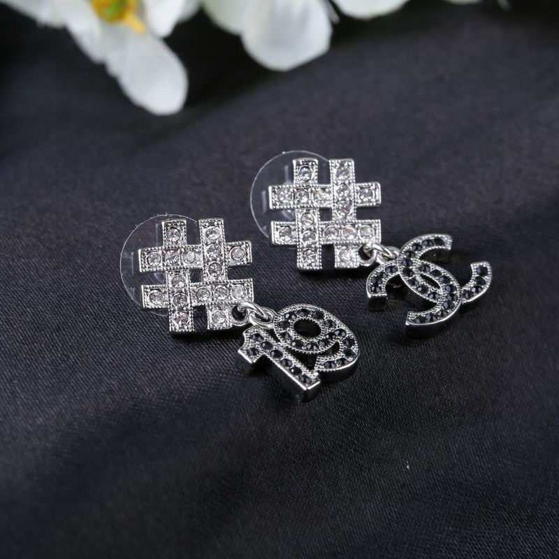Chanel Earring 09yxs417